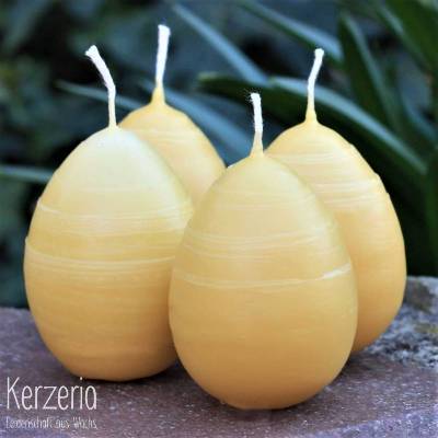 Gelbe Ostereikerze