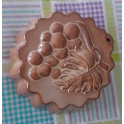 Vintage - Antike Backform aus Keramik Relief mit Trauben Landhaus Shabby Chic