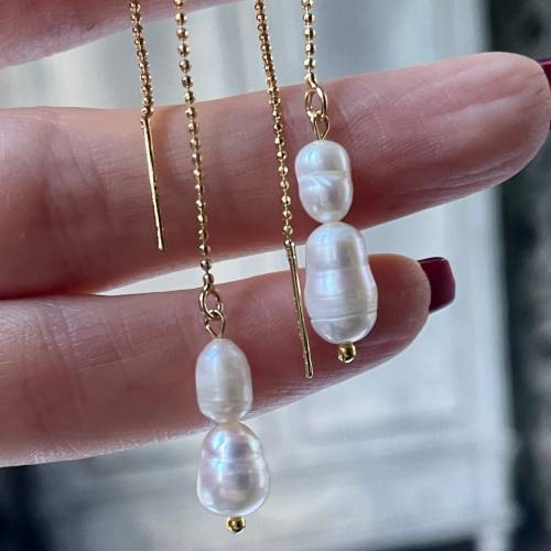 Ohrringe Perle Süßwasserperle Ohrhänger als minimalistisches echt vergoldetes Geschenk