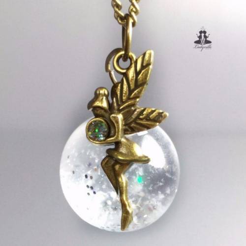 Glitzer Kette Schneekugel / Himmlische Fee mit Zauberkugel und holografischen Glitzer/Märchenhaftes Geschenk
