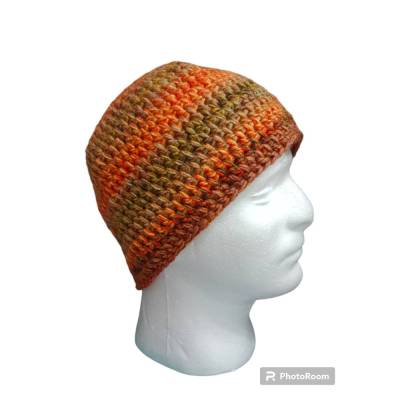 gehäkelte Beanie Mütze, weicher Wolle, Modell Leonie Löwenherz