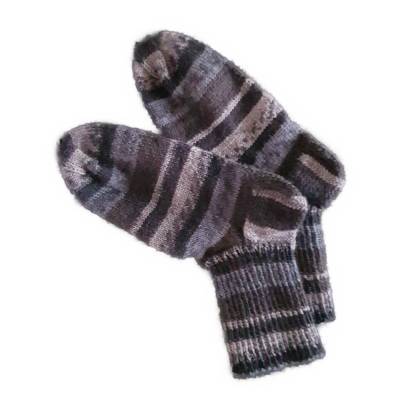 Handgestrickte Wollsocken 37/38 schwarz-grau – Yogasocken Unisex, warme Lieblingssocken aus Franken