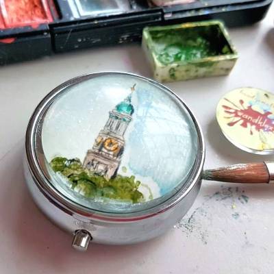 Pillendose Hamburger Michel Motiv handgemalt