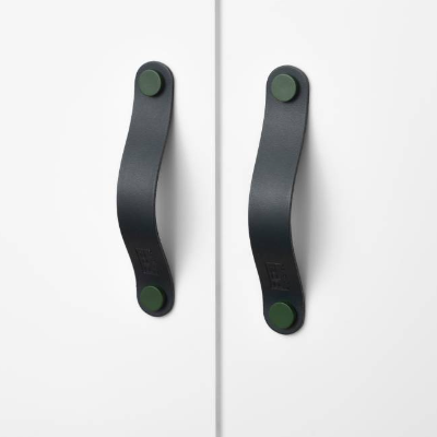 Ledergriffe Moos Serie "Arc" handgefertigte Möbelgriffe in Dunkelgrün / Schrankgriffe in 30 Farben