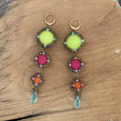 Lange Ohrhänger • Against the Winterblues • außergewöhnlich, bunt, einzigartiger Hingucker am Ohr