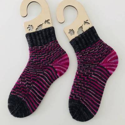 kostenlose PDF-Anleitung für das Sockenmuster Treppchen