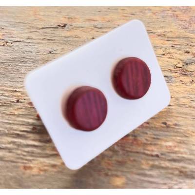 Kleine Abgerundete Ohrstecker mit Verschluss 12 mm, lila rotes Holz mit edlem Look, handgemacht aus echtem Purpleheart