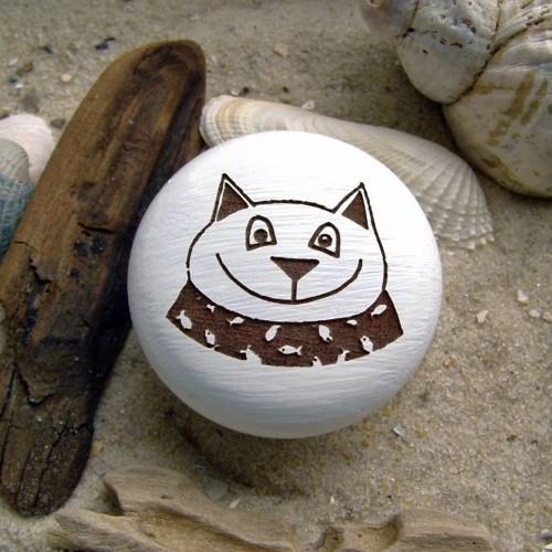 Möbelknauf Katze Kater Fische Holz Gravur Buche mit Schraube Möbelknopf