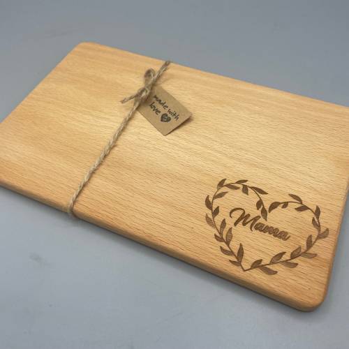 Frühstücksbrett mit individueller Gravur aus Holz
