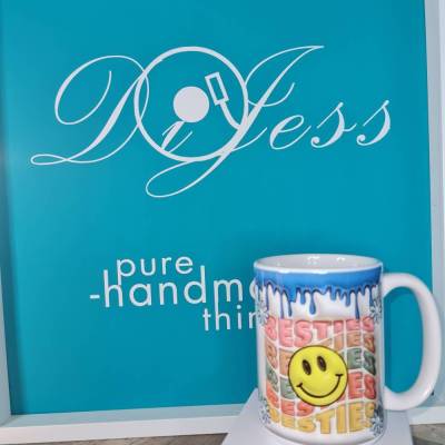 Tassen „Smiley Edition“ – bunte Retro-Designs mit Gute-Laune-Garantie und frechem Charme