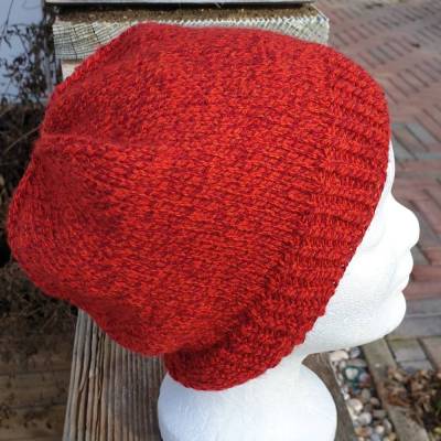 Strickmütze - handgestrickte Mütze - rot meliert – Unikat -  für Kopfweite 54-56