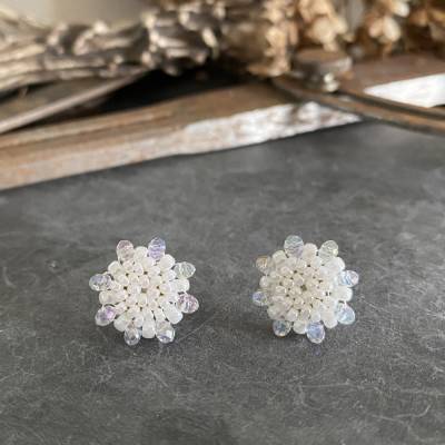 Handgefertigte Ohrstecker • Bloom • Zarte, leichte Ohrschmuck-Highlights aus Miyuki & Glasperlen
