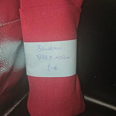 Bündchen, Bündchenstoff verschiedene Rottöne 