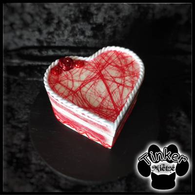 OOAK Herz-Kästchen rot