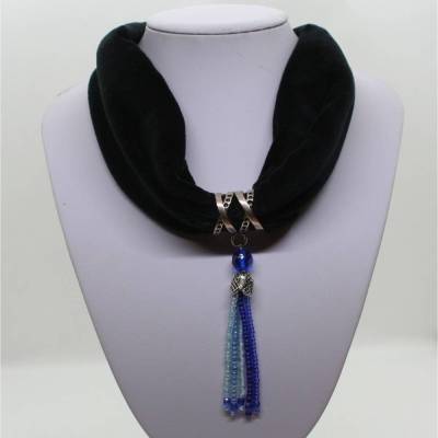 2-teiliges Samtcollier mit Tuchring in blau mit Quastenohrringen