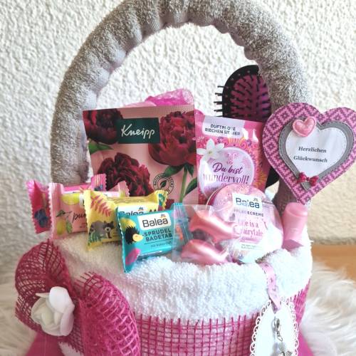 Geschenk Frauen Wellness Korb Muttertag Geburtstag Valentinstag Glücksschweinchen Schutzengel