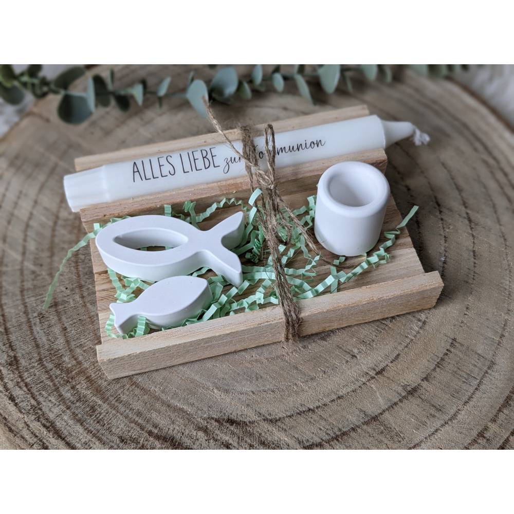 Geschenkset Kommunion, Kommunionkerze, Geschenk, Kerze mit Kerzenständer, Kerze und Fische/Schiffchen, Raysin