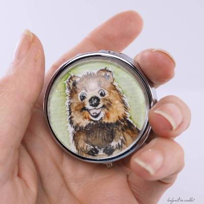 Pillendose mit Quokka Motiv handgemalt