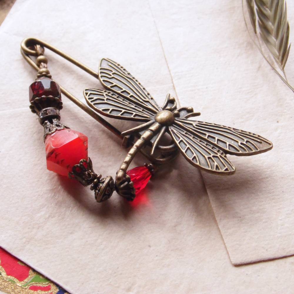 Anstecknadel Libelle Feuerfarben im Jugendstil  Tuchnadel mit Perlen in Rottönen N-7-AB-42 Bild 2