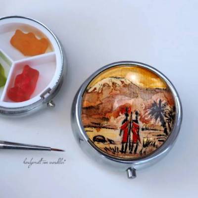Pillendose Kilimanjaro Motiv handgemalt